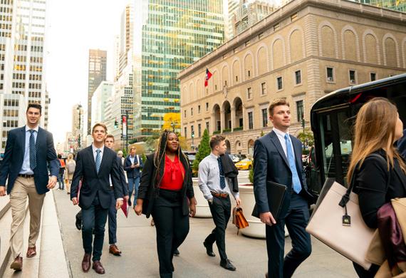 Image of students in Manhattan on a career trek trip.
